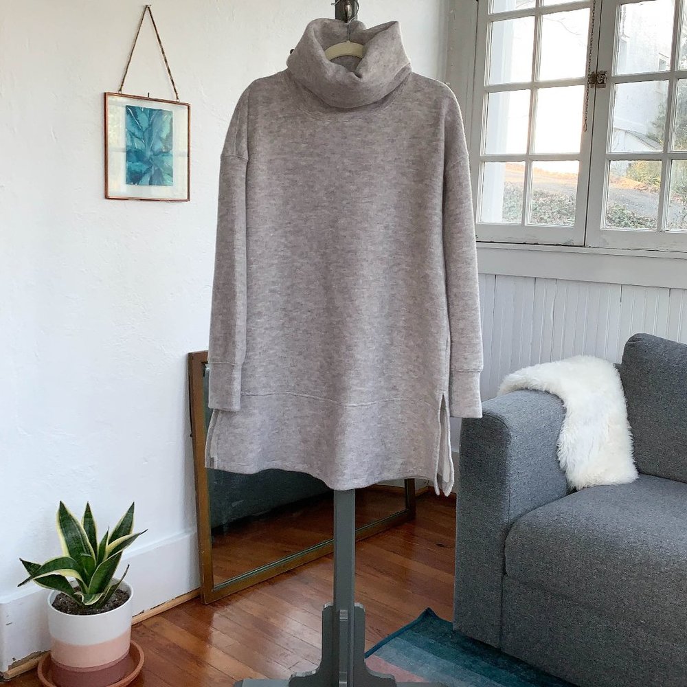 THML grey sweater dress